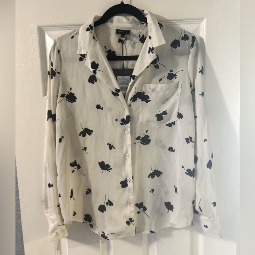 NWT Who What Wear Falling Tulip Button Up size medium - Picture 2 of 9